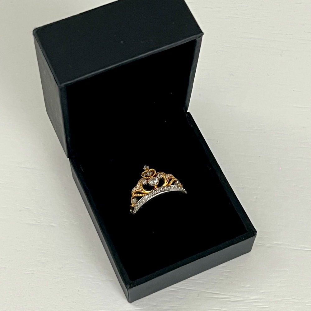 Tiara Princess Ring size 7